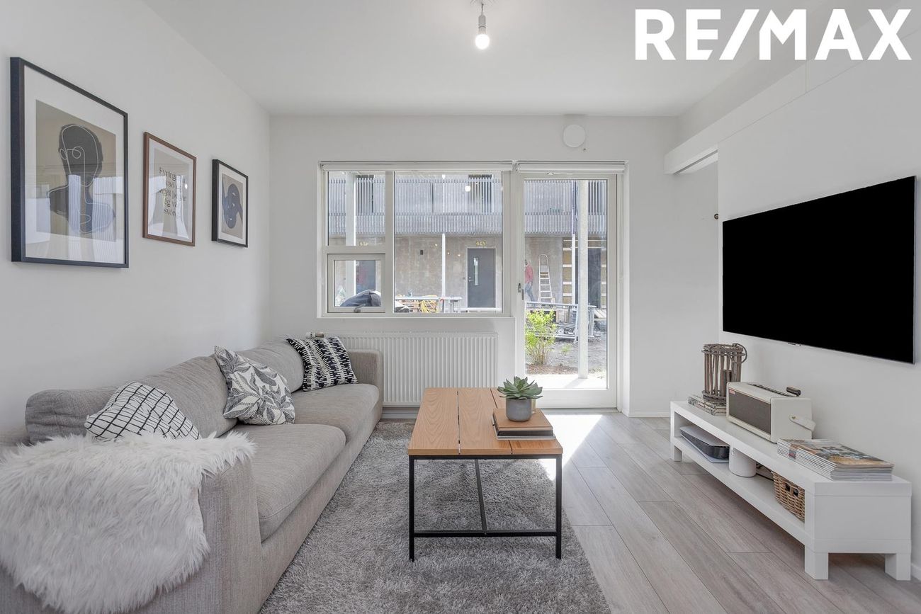 Jöfursbás 11B, 112 Reykjavík