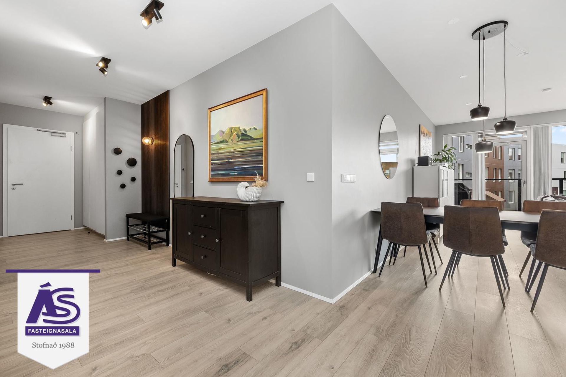 Vinastræti 8 - 0205, 210 Garðabær