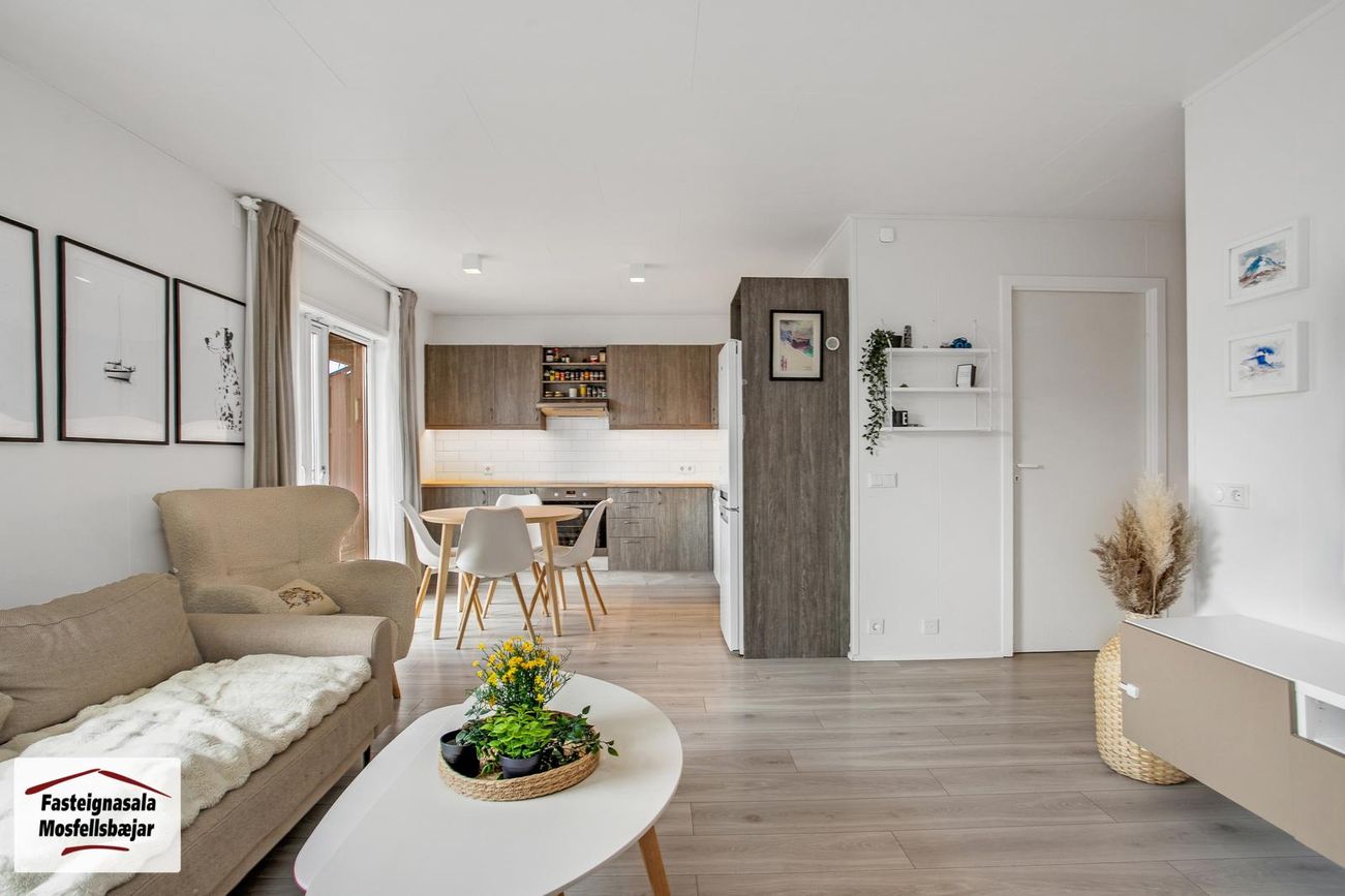 Hjallahlíð 25 - 0103, 270 Mosfellsbær