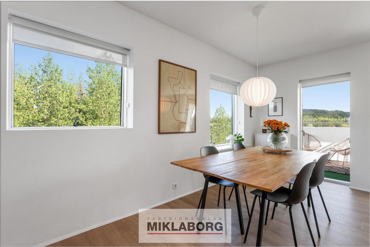 Þórðarsveigur 6, 113 Reykjavík
