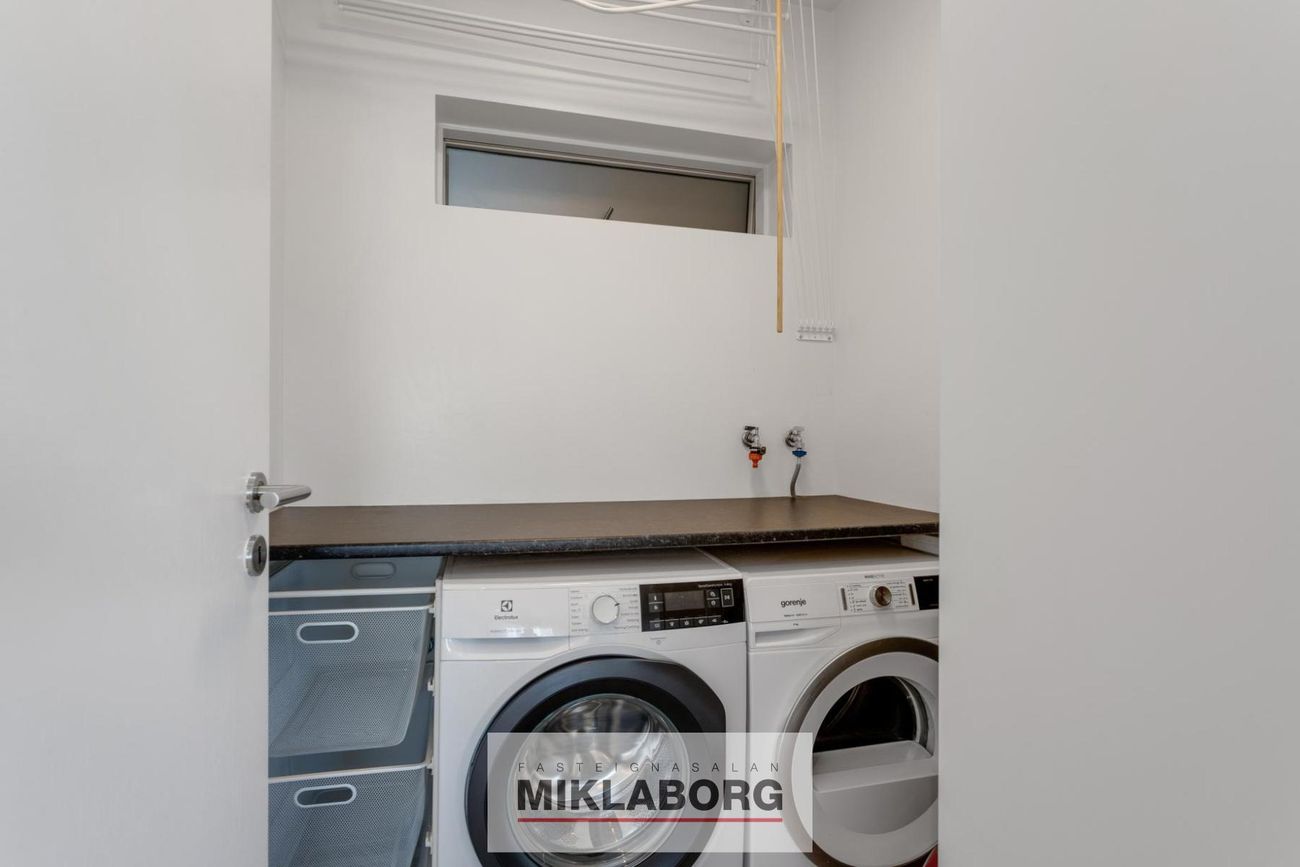 Þórðarsveigur 6, 113 Reykjavík