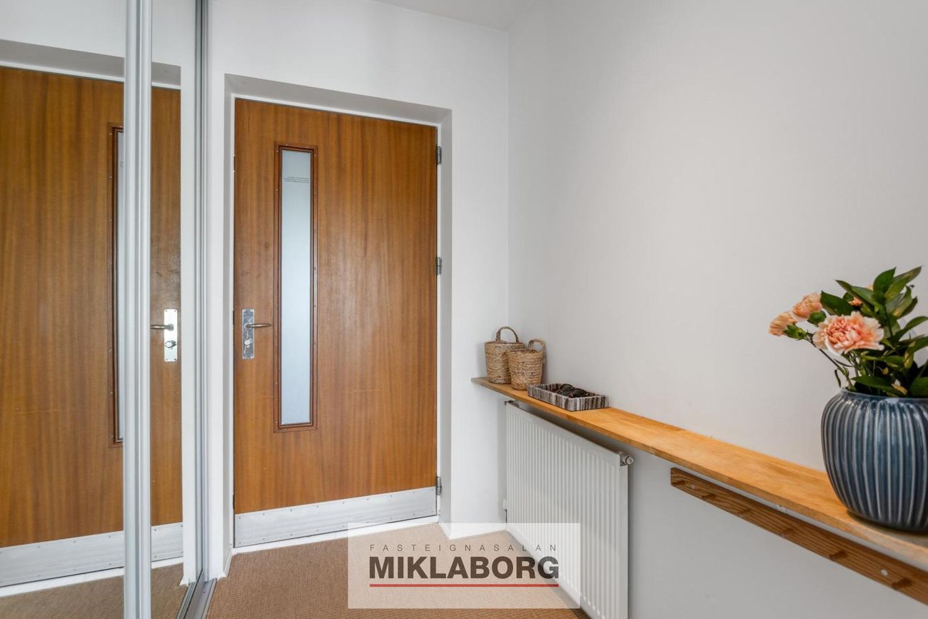 Þórðarsveigur 6, 113 Reykjavík