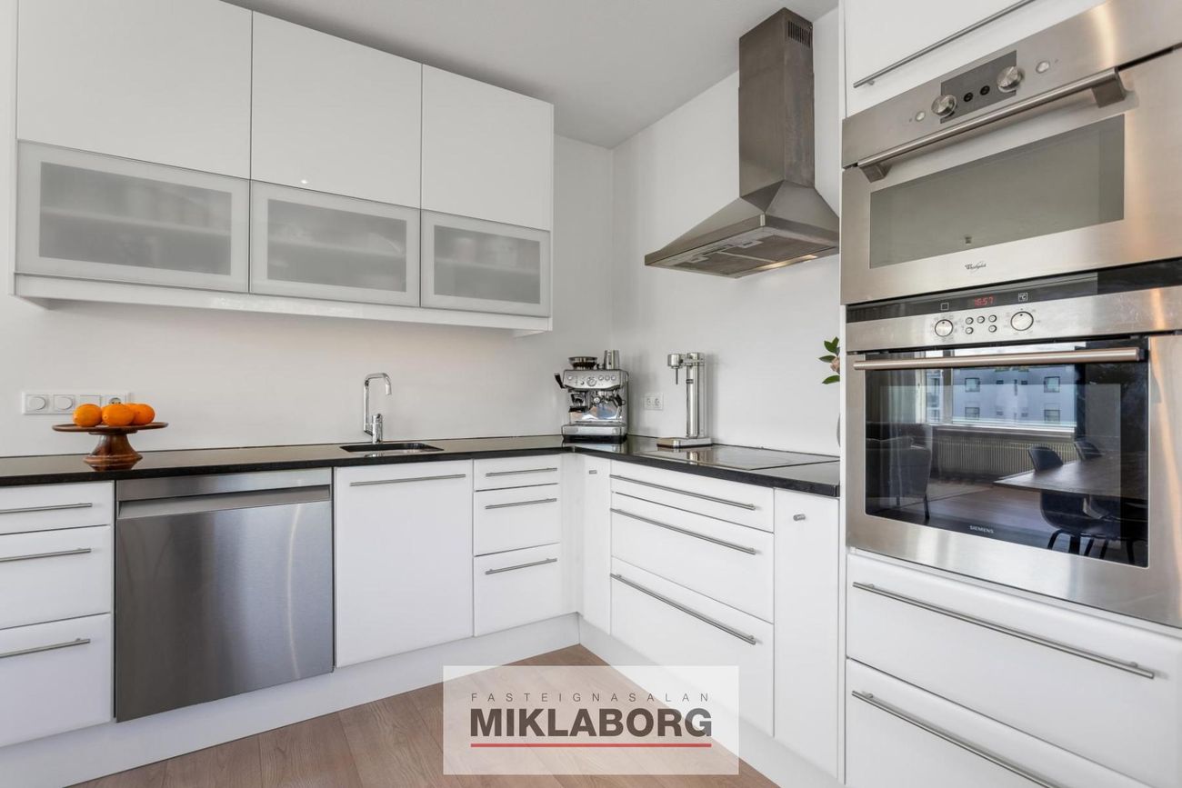 Þórðarsveigur 6, 113 Reykjavík