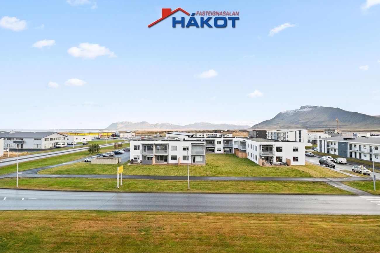Holtsflöt 6, 300 Akranes