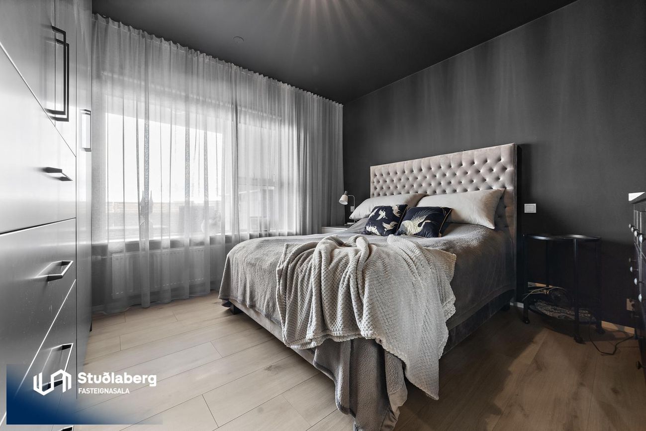 Dalsbraut 22, 260 Reykjanesbær