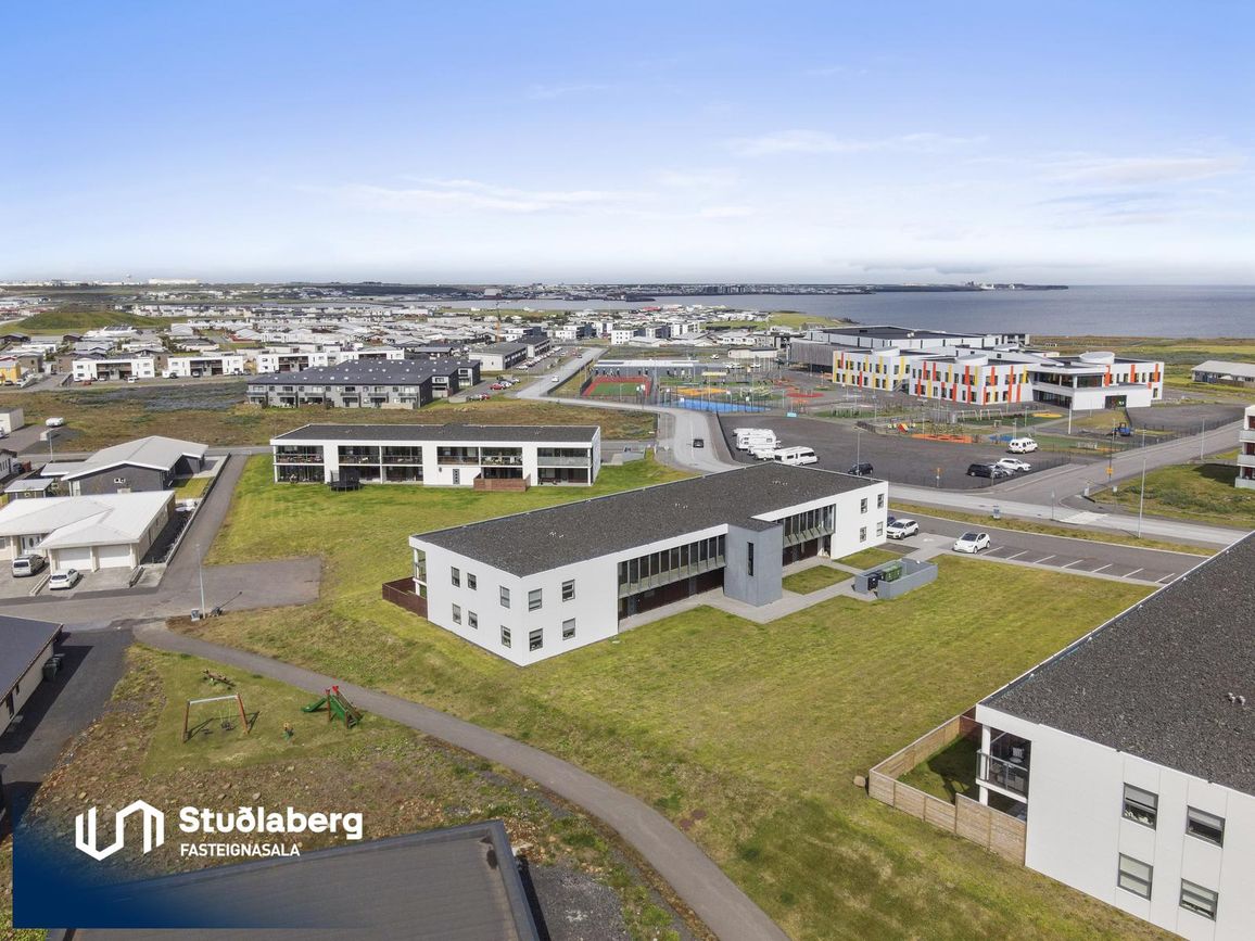 Dalsbraut 22, 260 Reykjanesbær