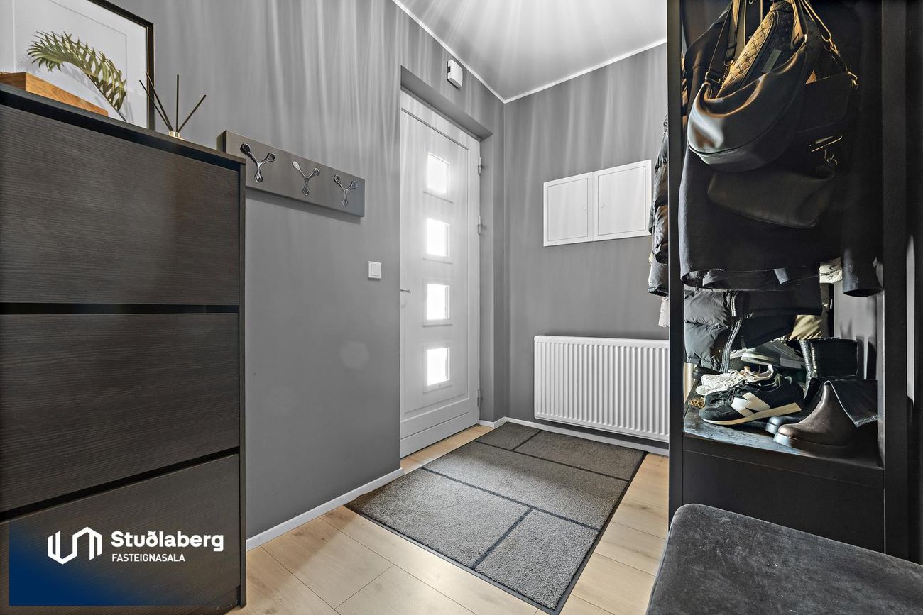 Dalsbraut 22, 260 Reykjanesbær