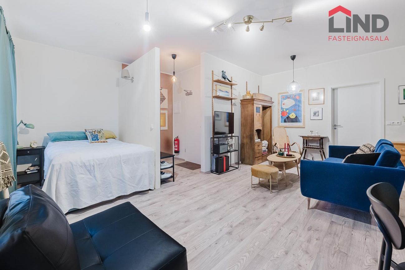 Grensásvegur 12 - 0204, 108 Reykjavík