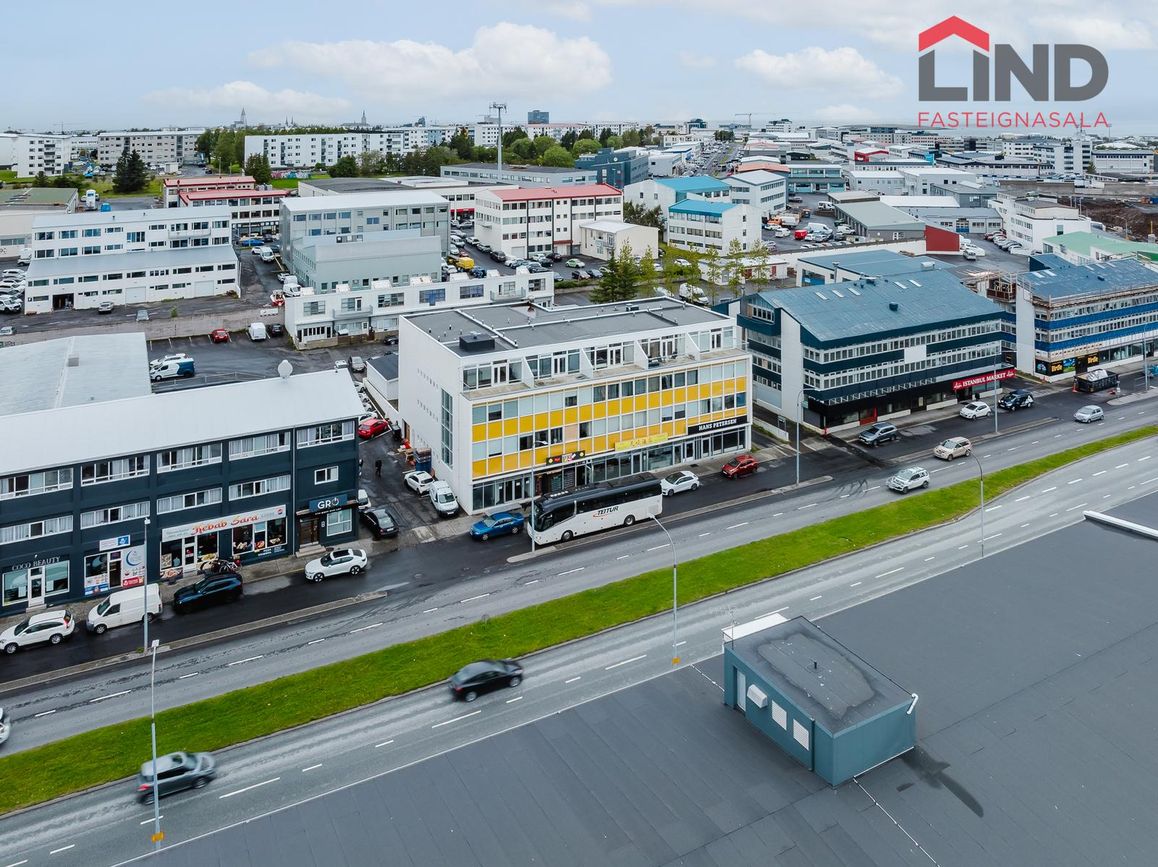 Grensásvegur 12 - 0204, 108 Reykjavík