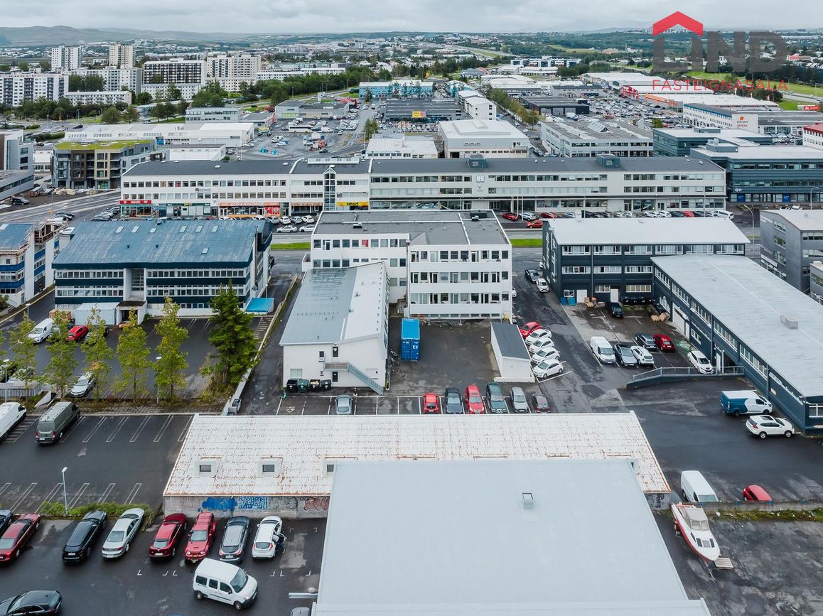 Grensásvegur 12 - 0204, 108 Reykjavík