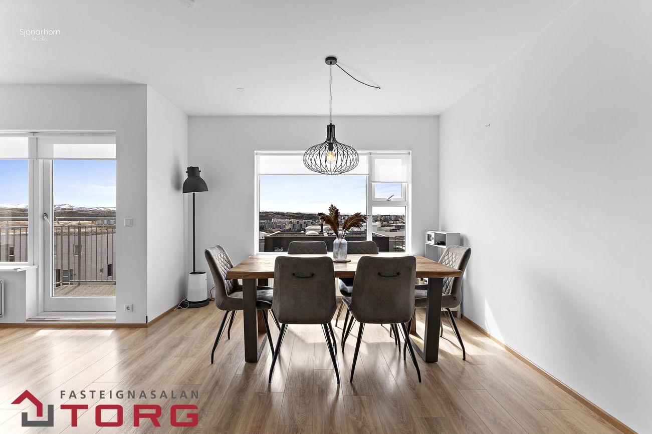 Friggjarbrunnur 53, 113 Reykjavík