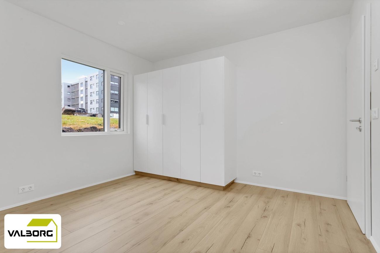 Skipalón 3, 220 Hafnarfjörður