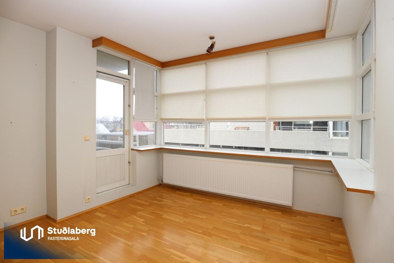 Kirkjuvegur 1, 230 Reykjanesbær