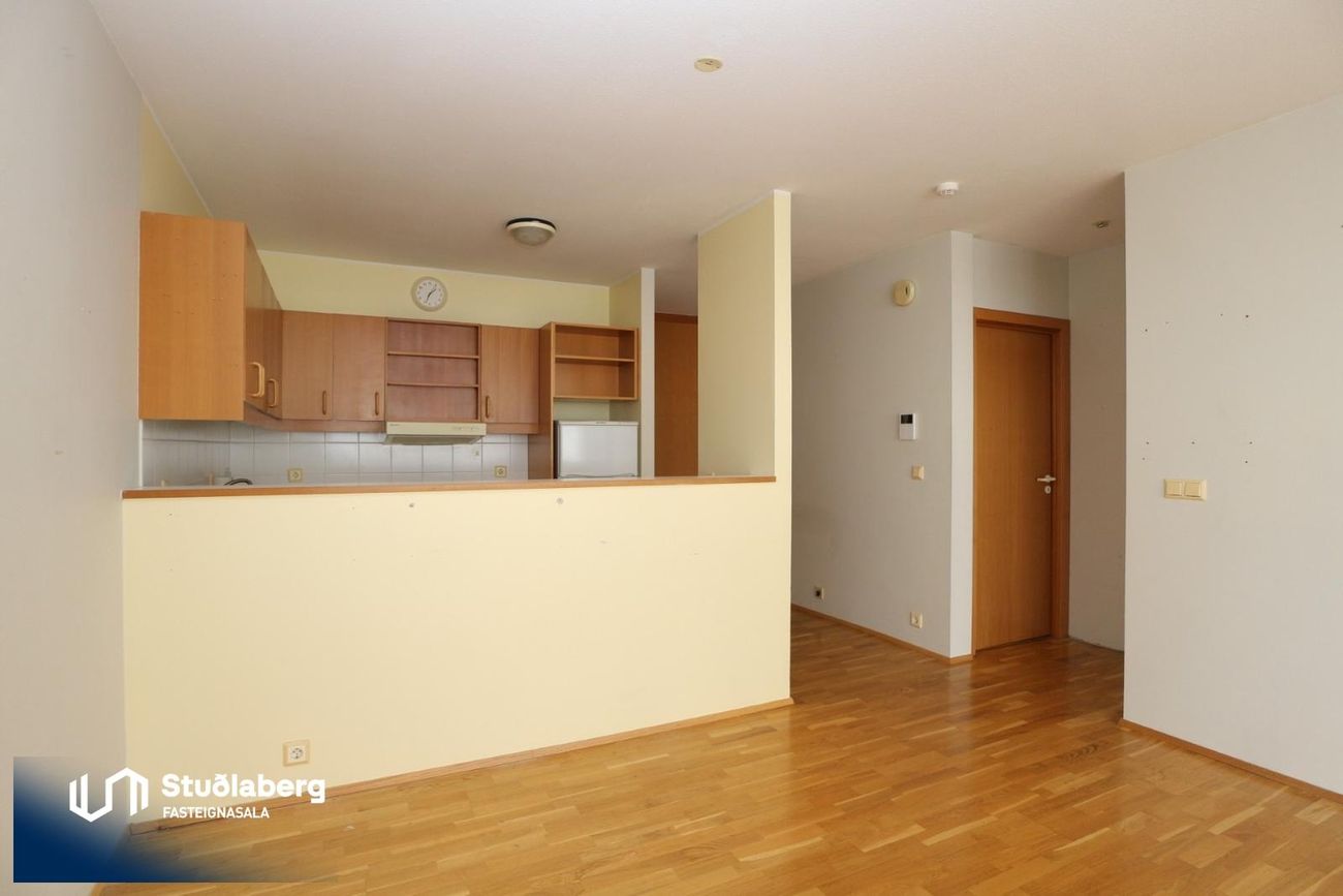 Kirkjuvegur 1, 230 Reykjanesbær