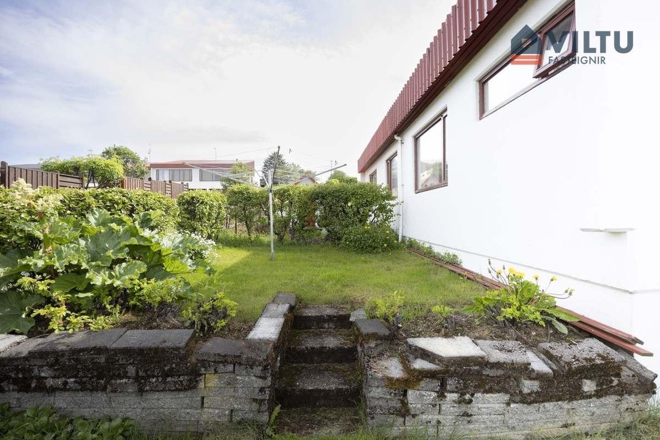 Kjarrmóar 25 - 0101, 210 Garðabær
