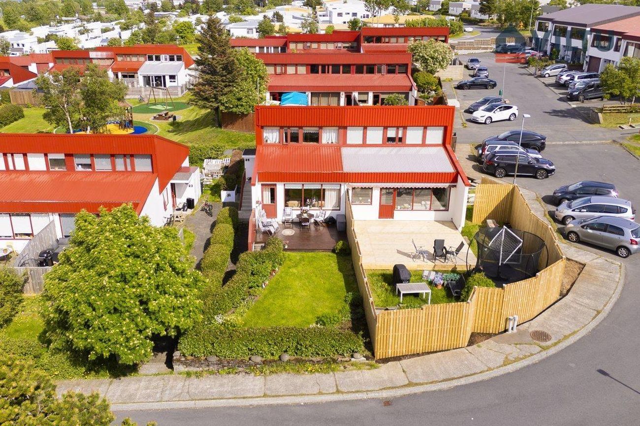 Kjarrmóar 25 - 0101, 210 Garðabær
