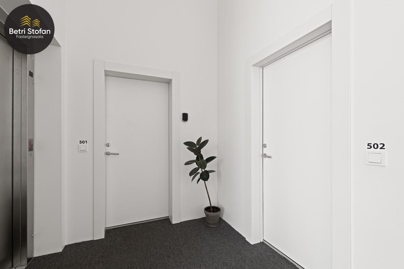Hverfisgata 92A - 0502, 101 Reykjavík