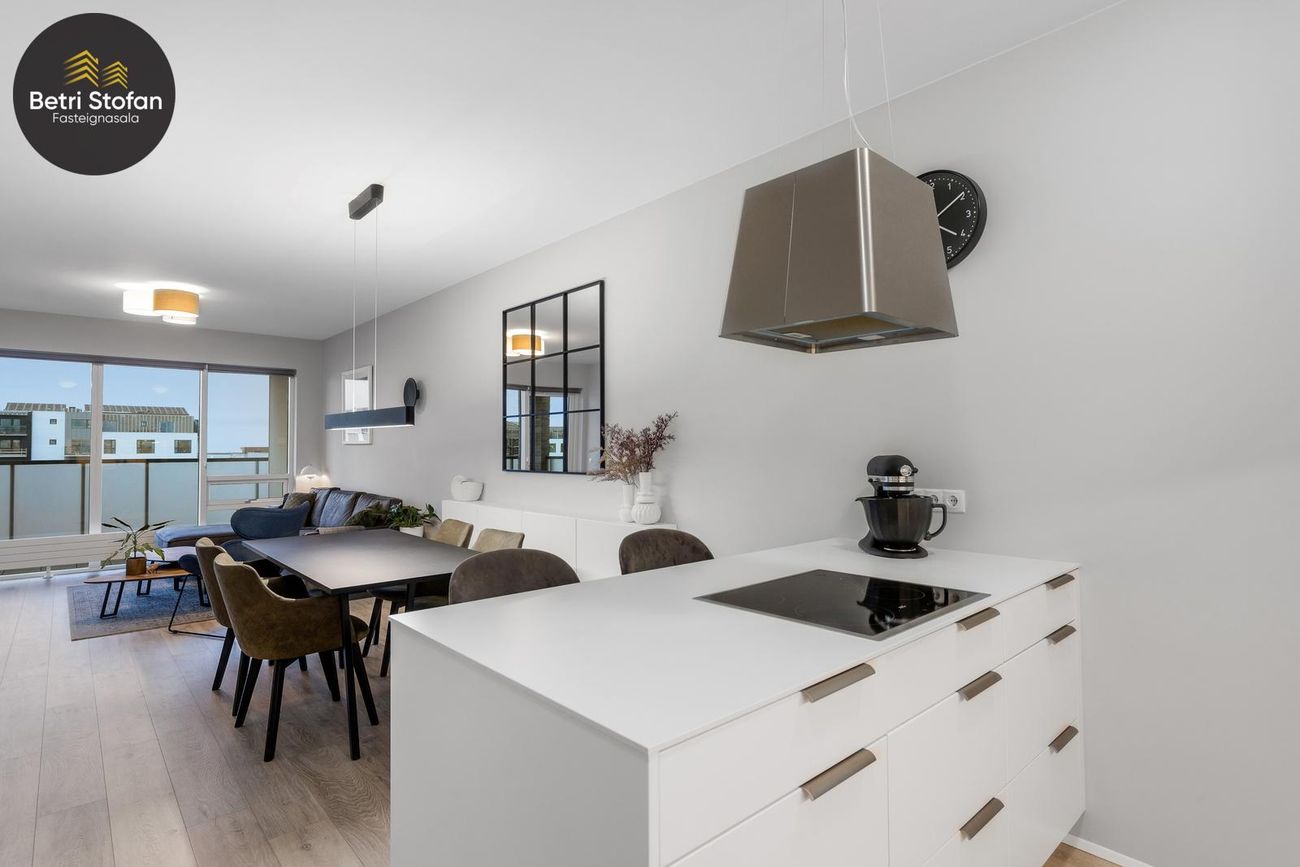 Hafnarbraut 12E - 0401, 200 Kópavogur
