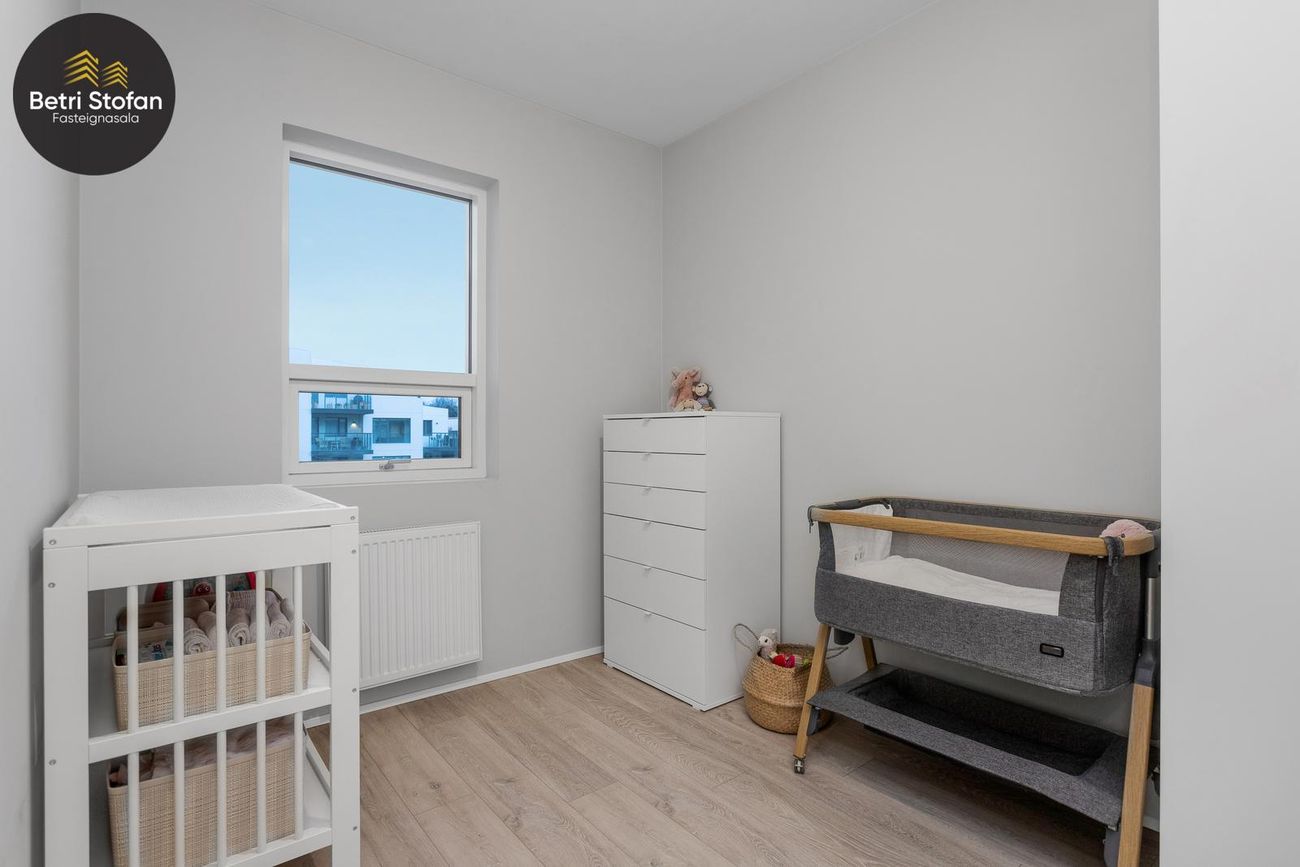 Hafnarbraut 12E - 0401, 200 Kópavogur
