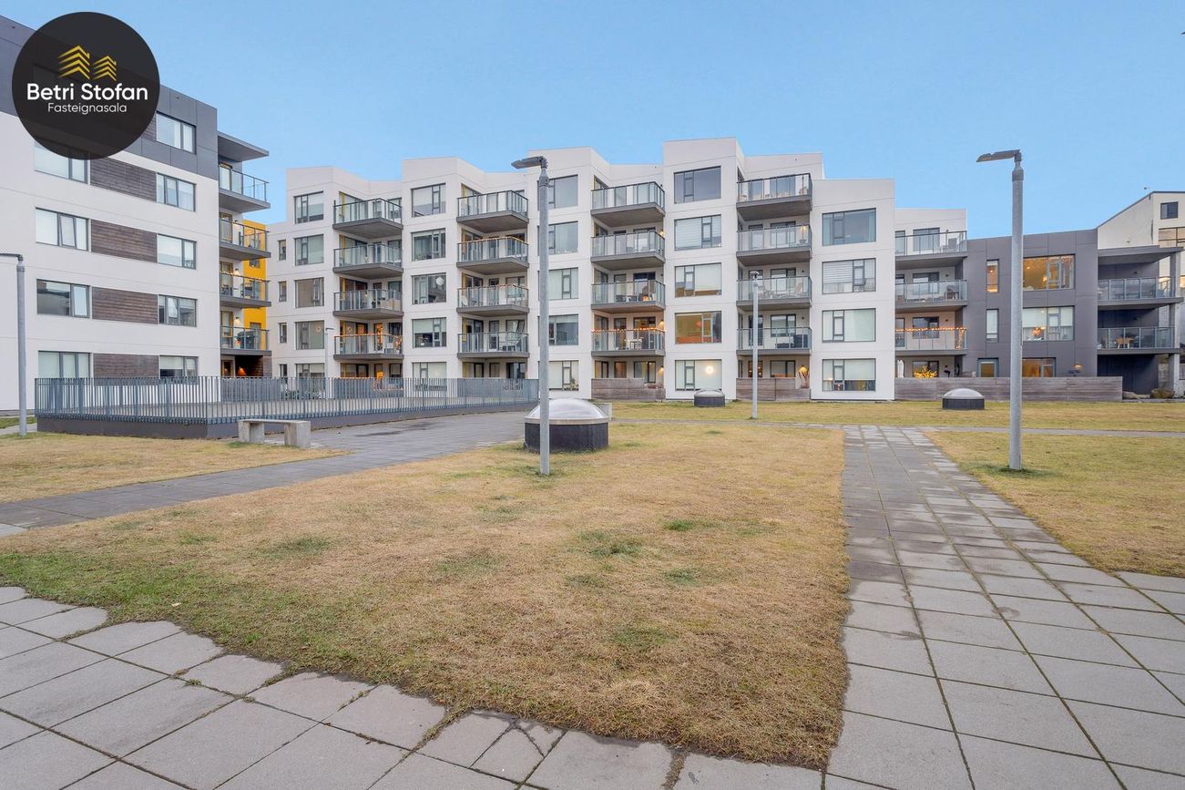 Hafnarbraut 12E - 0401, 200 Kópavogur