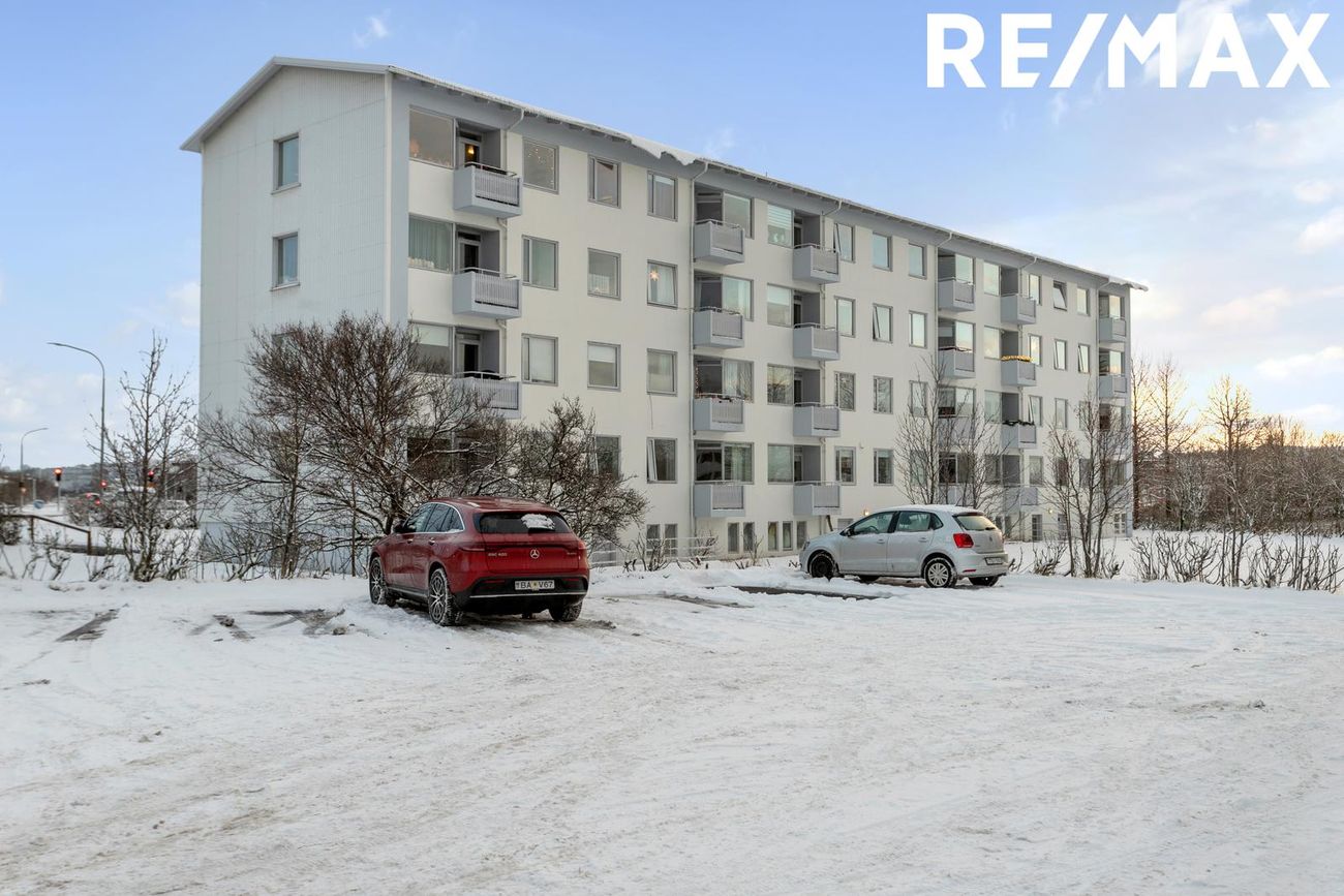 Gnoðarvogur 38, 104 Reykjavík