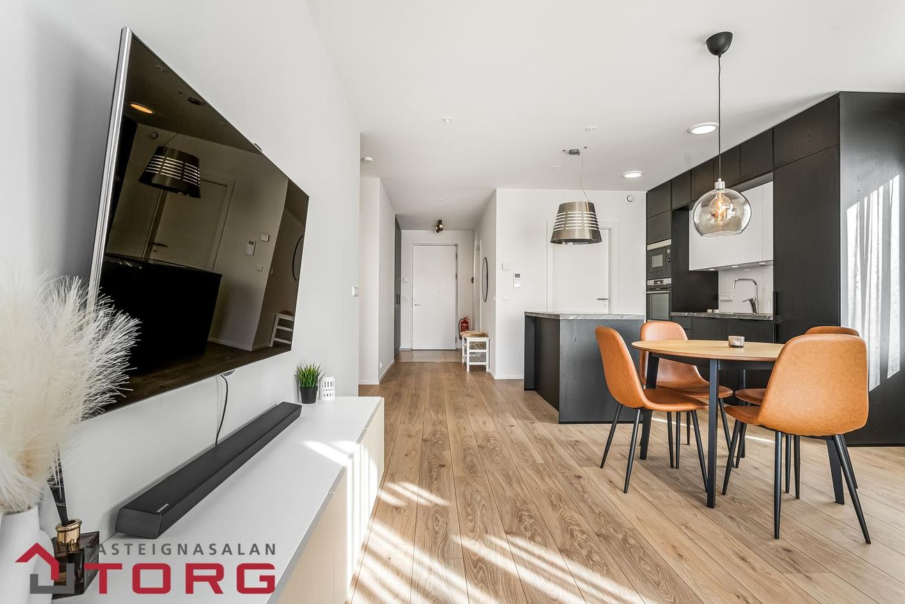 Nónhamar 4, 221 Hafnarfjörður