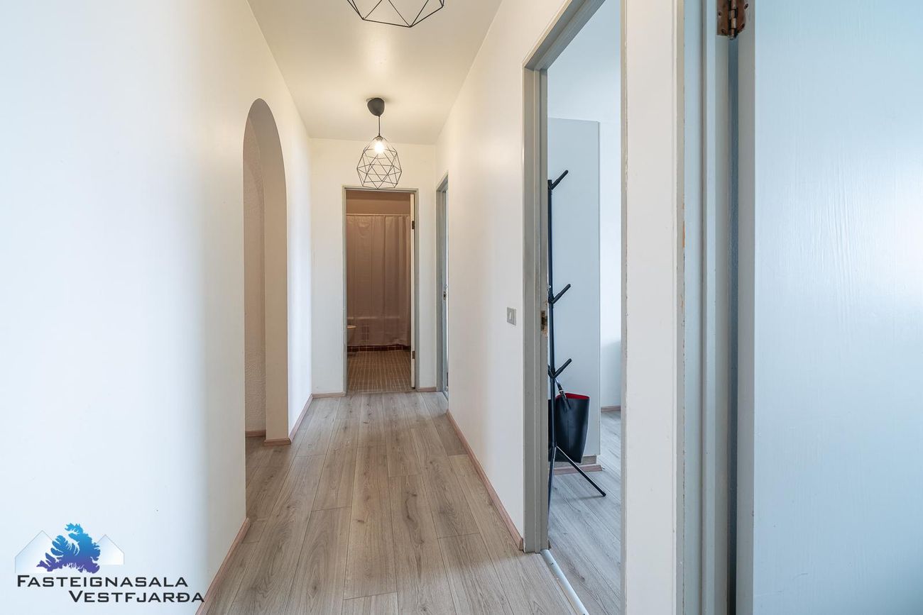 Fjarðarstræti 2, 400 Ísafjarðarbær