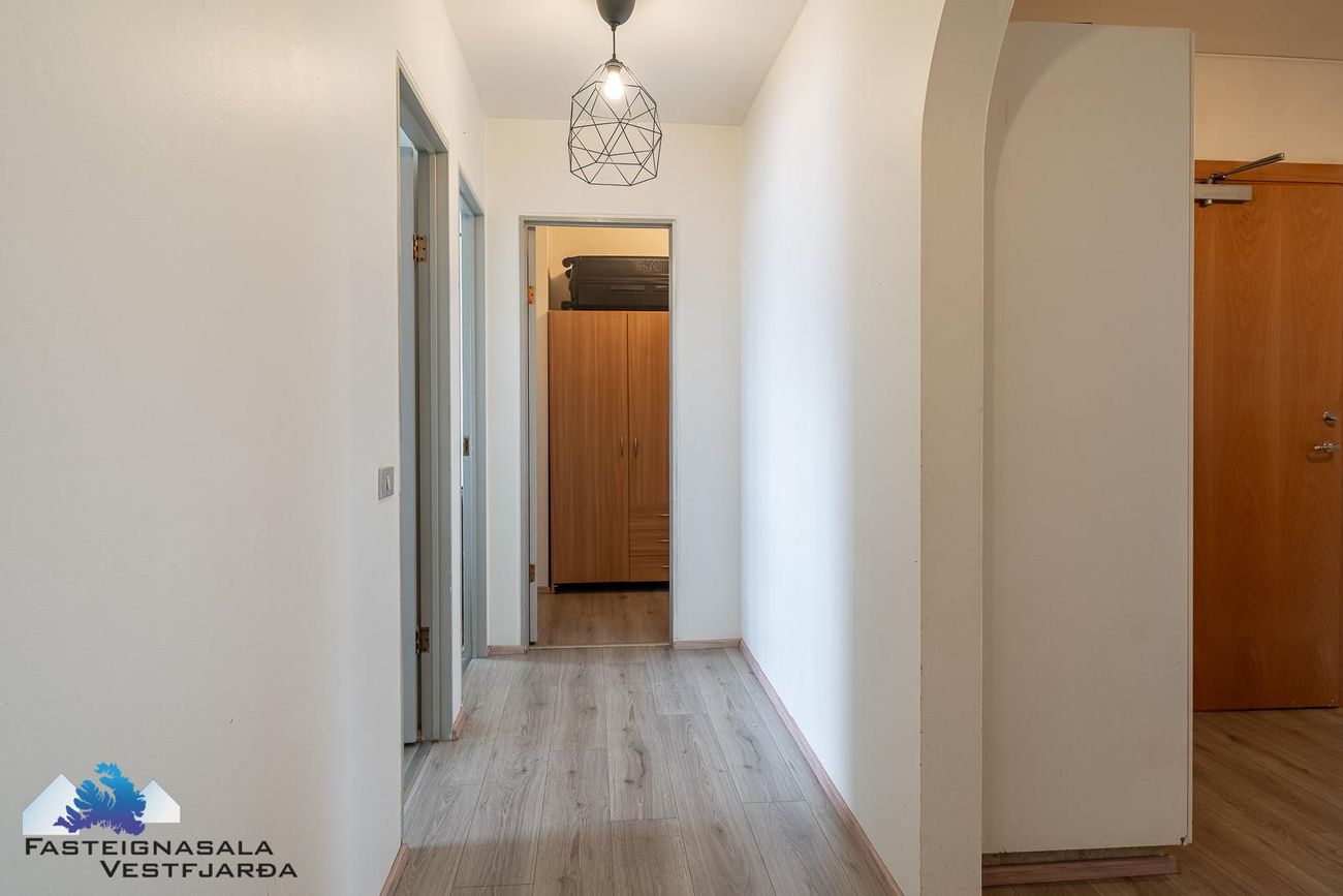 Fjarðarstræti 2, 400 Ísafjarðarbær