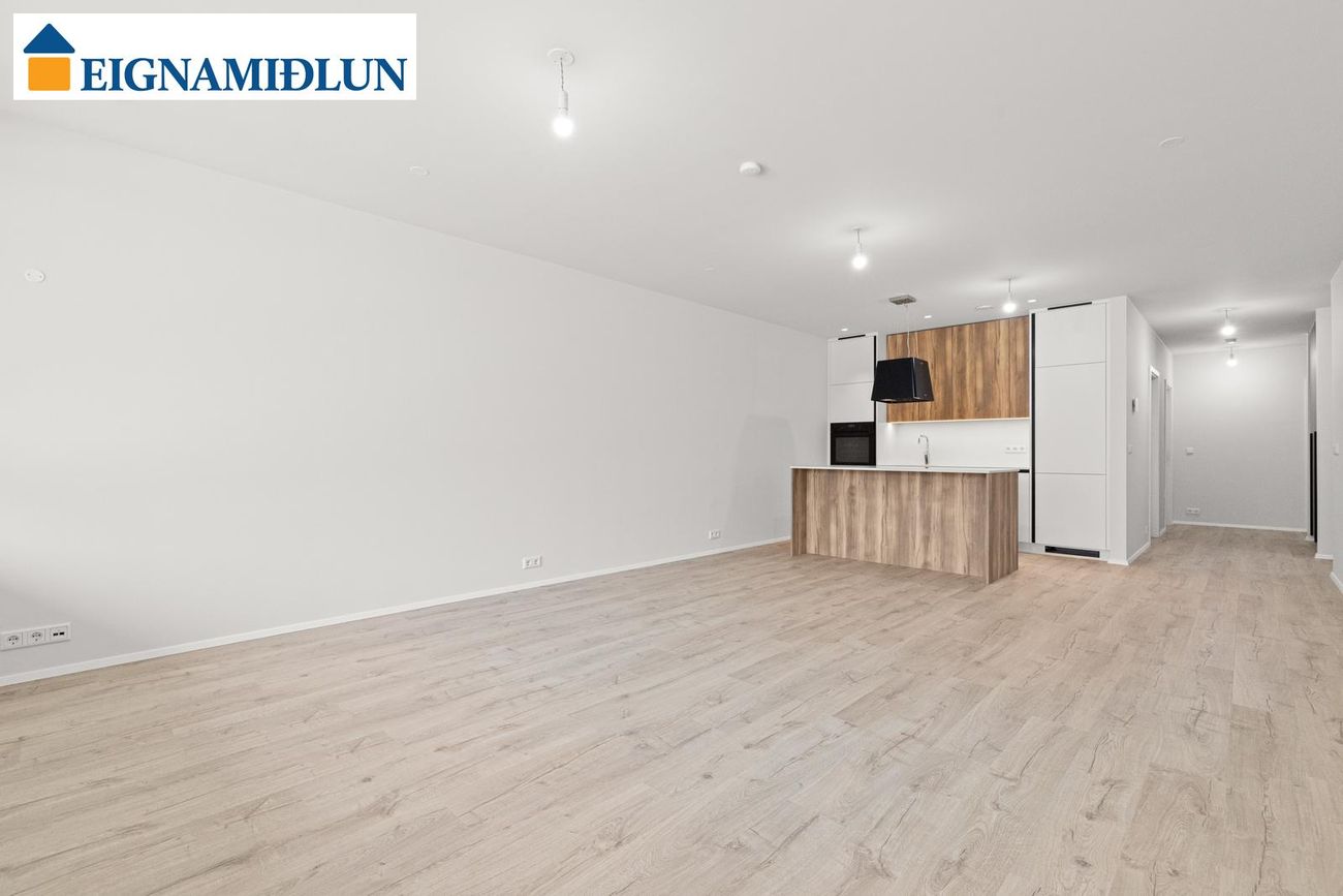 Skólatröð 8 - 0315, 200 Kópavogur