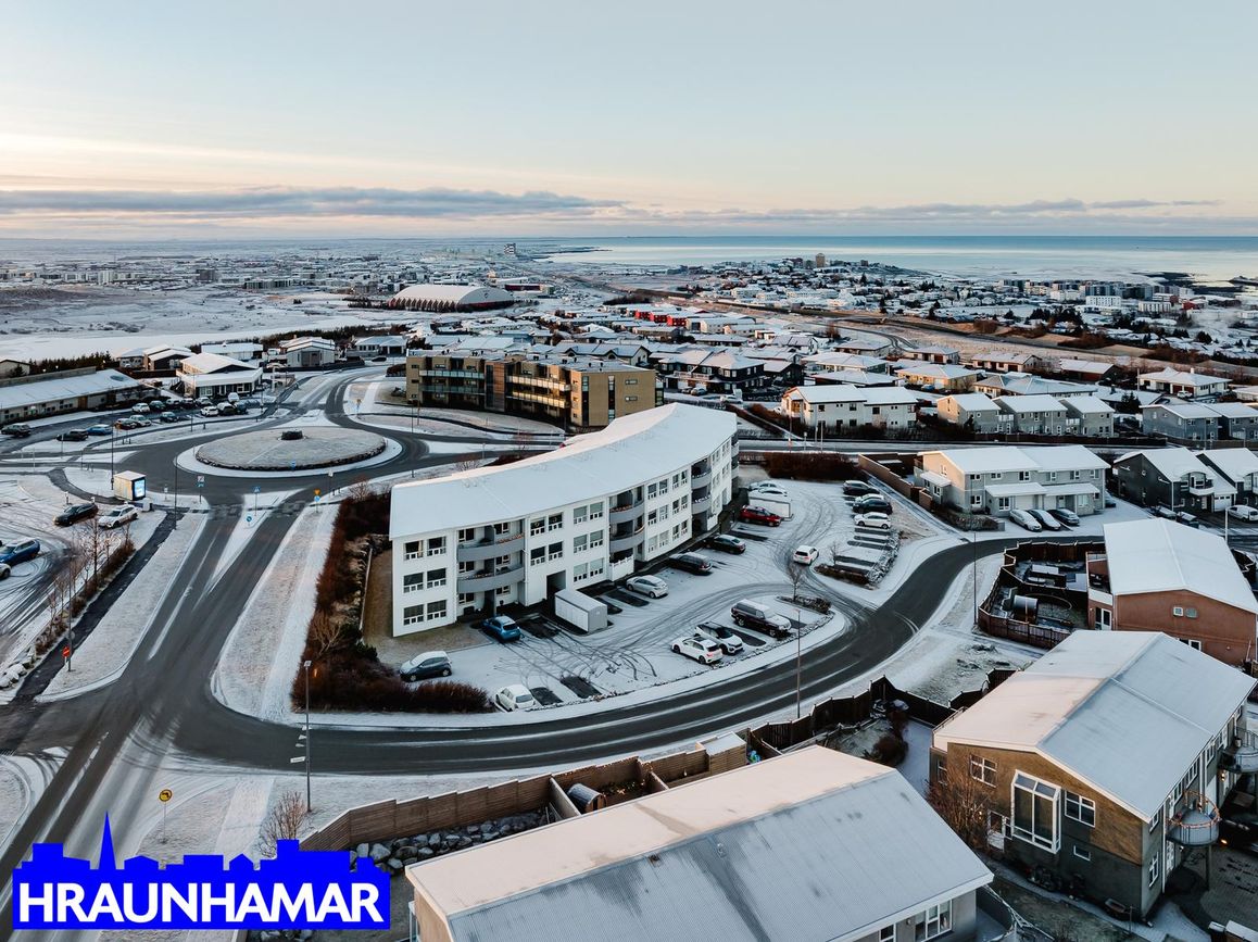 Svöluás 1A, 221 Hafnarfjörður