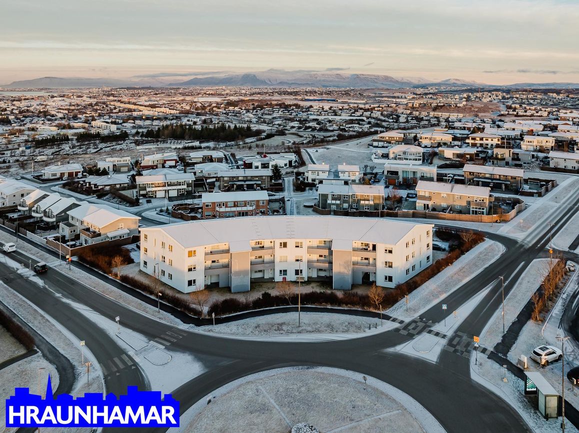 Svöluás 1A, 221 Hafnarfjörður