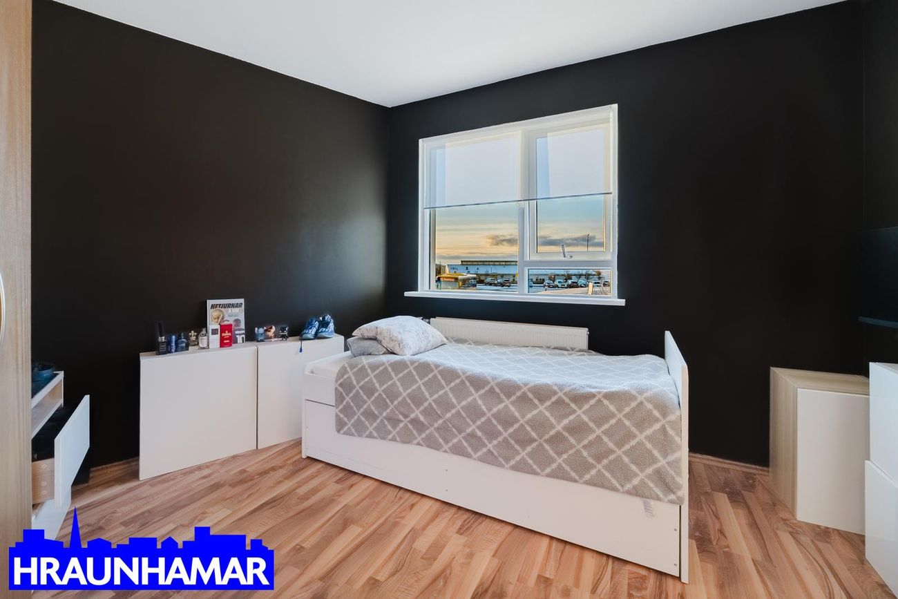 Svöluás 1A, 221 Hafnarfjörður