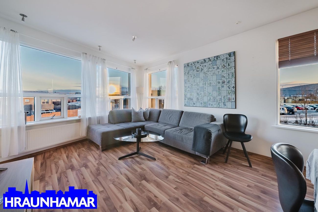 Svöluás 1A, 221 Hafnarfjörður