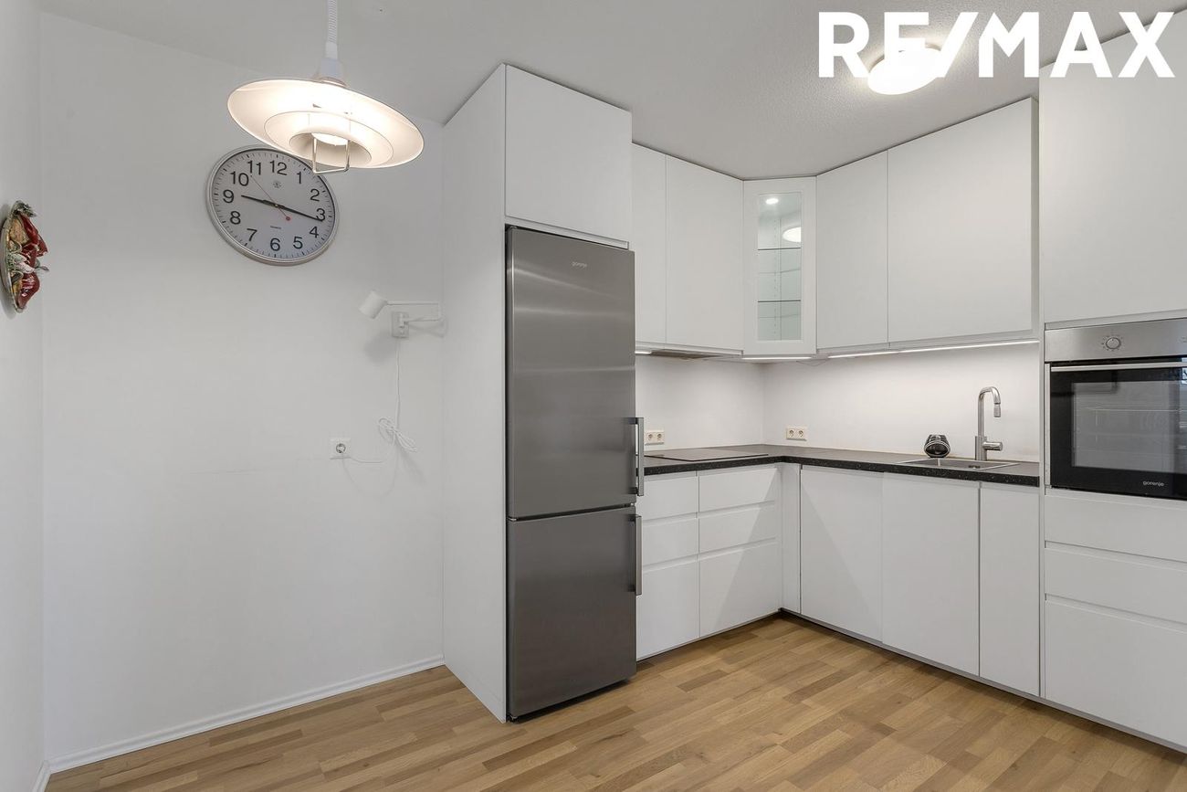 Sólvangsvegur 1, 220 Hafnarfjörður