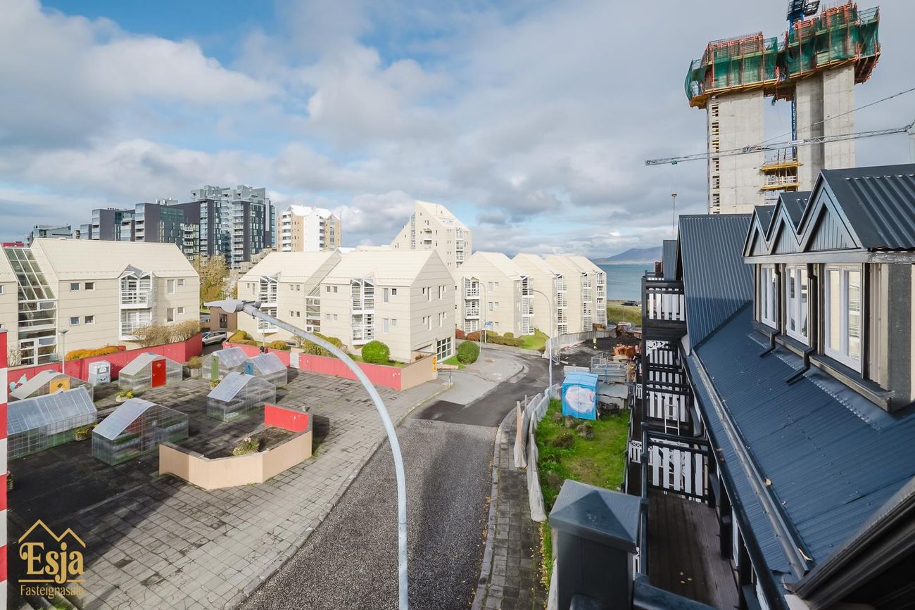 Hverfisgata 83, 101 Reykjavík