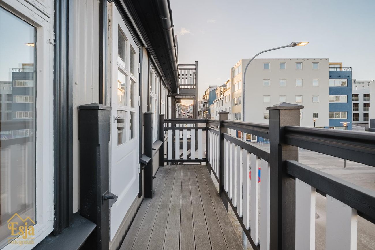 Hverfisgata 83, 101 Reykjavík