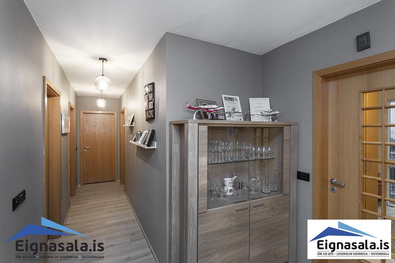 Engjadalur 2, 260 Reykjanesbær