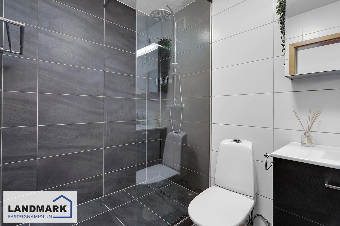 Rósarimi 6, 112 Reykjavík