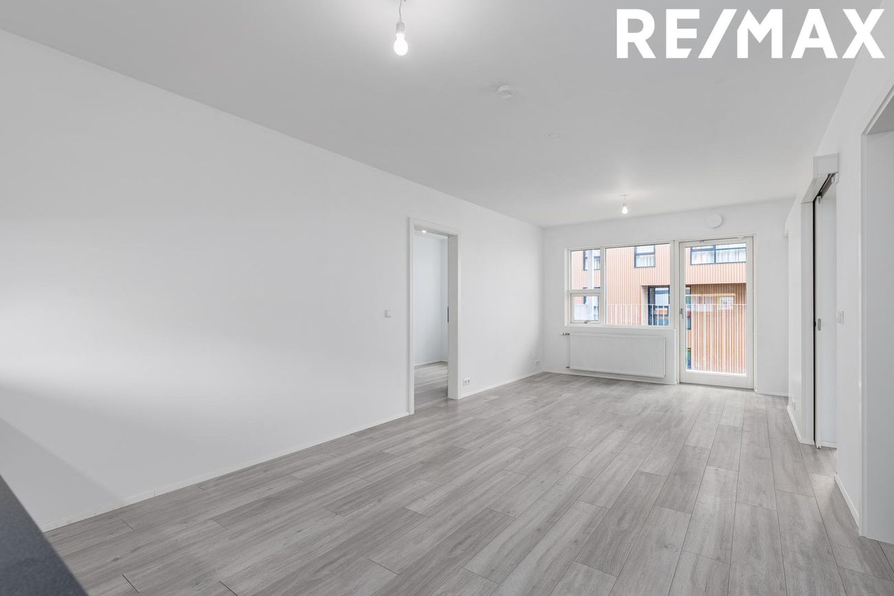 Jöfursbás 11A, 112 Reykjavík