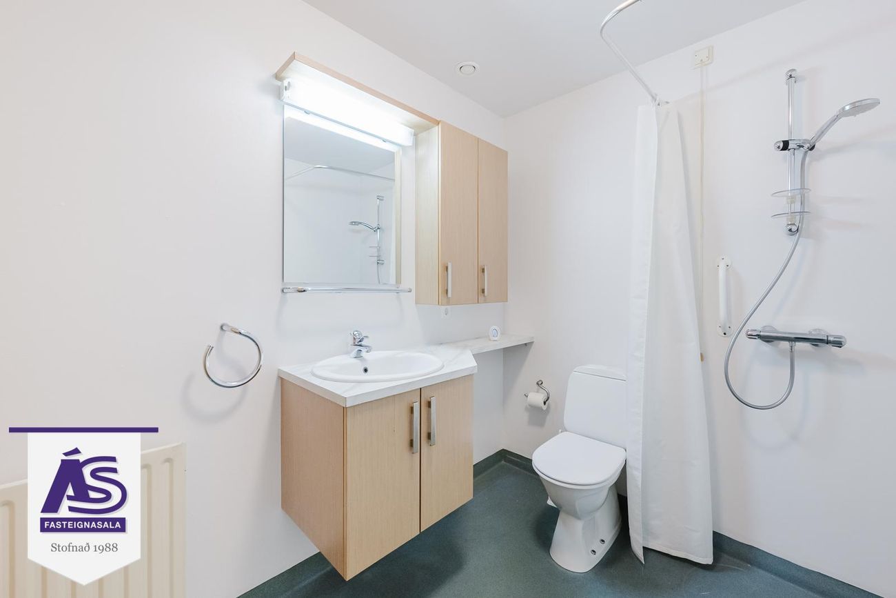 Sólvangsvegur 1 - 0402, 220 Hafnarfjörður