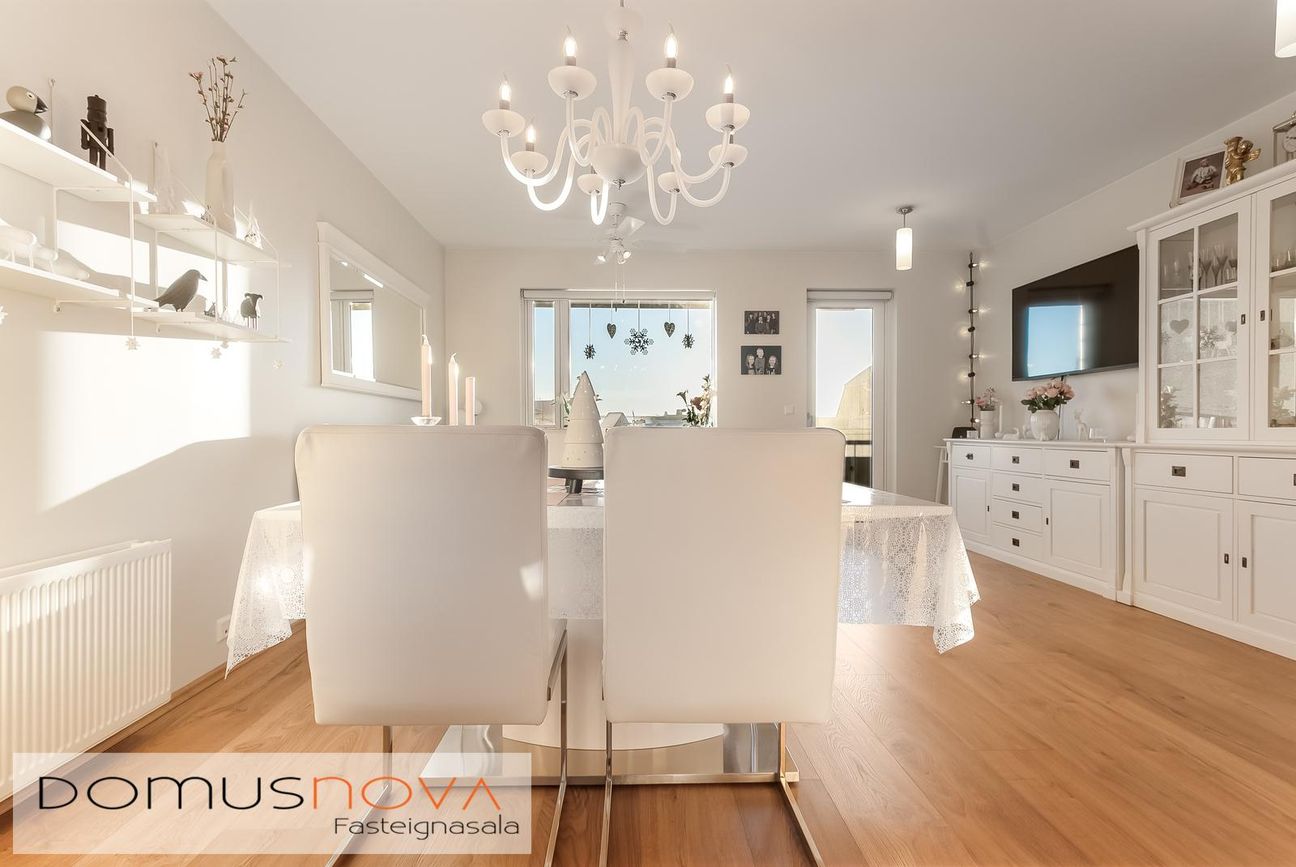 Kirkjubraut 12 - 0204, 300 Akranes