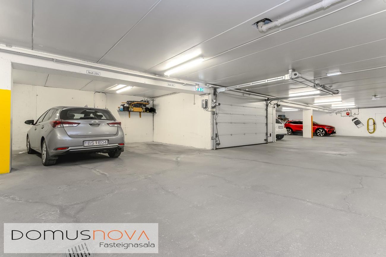 Kirkjubraut 12 - 0204, 300 Akranes