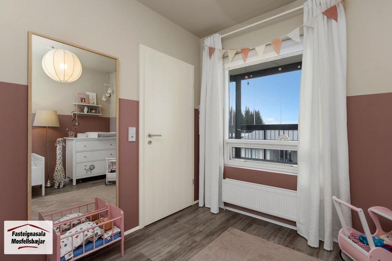 Snæfríðargata 3, 270 Mosfellsbær