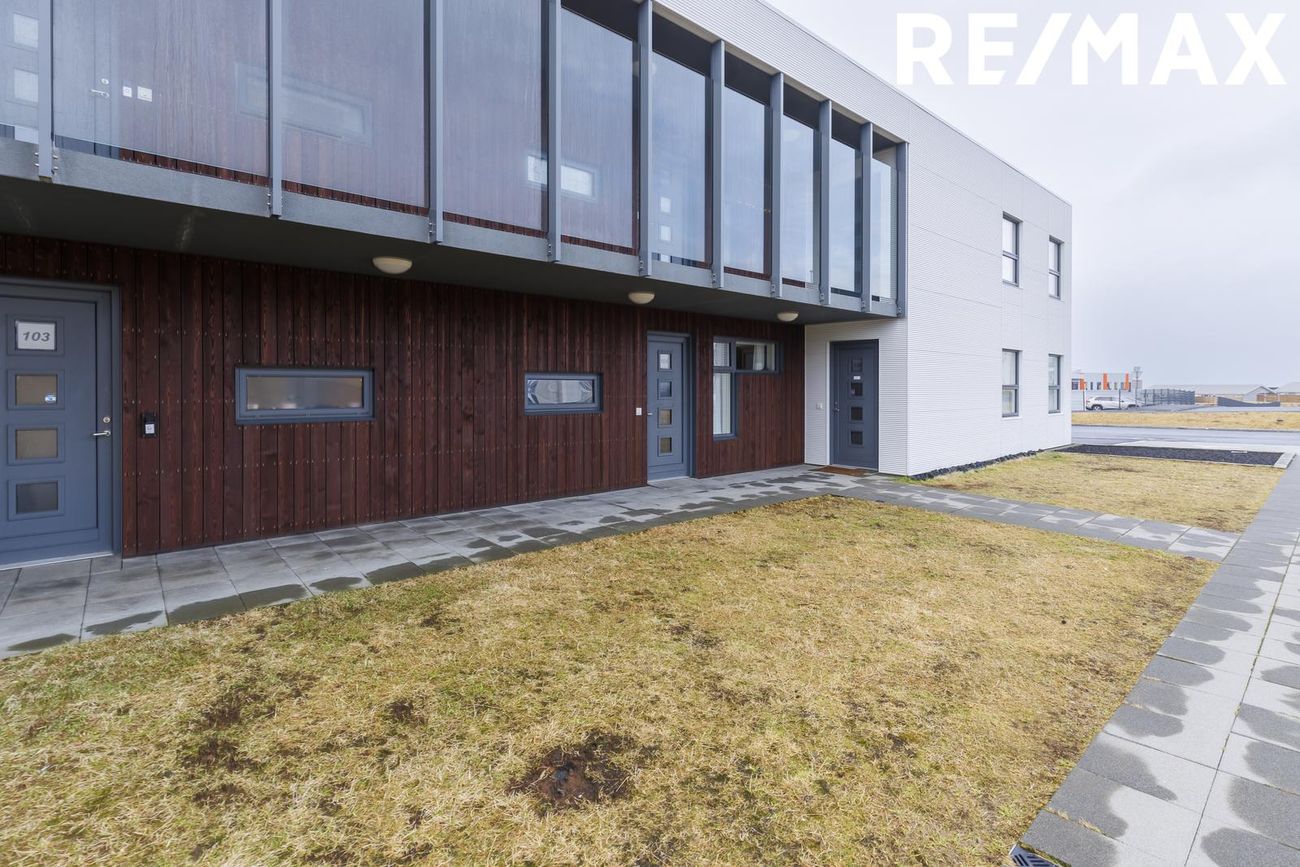 Dalsbraut 22, 260 Reykjanesbær