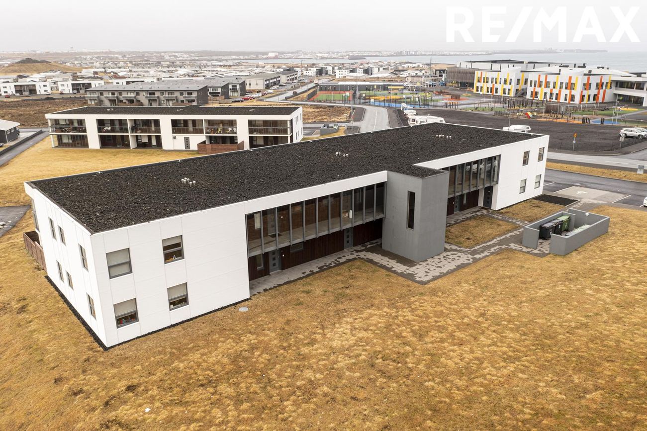 Dalsbraut 22, 260 Reykjanesbær