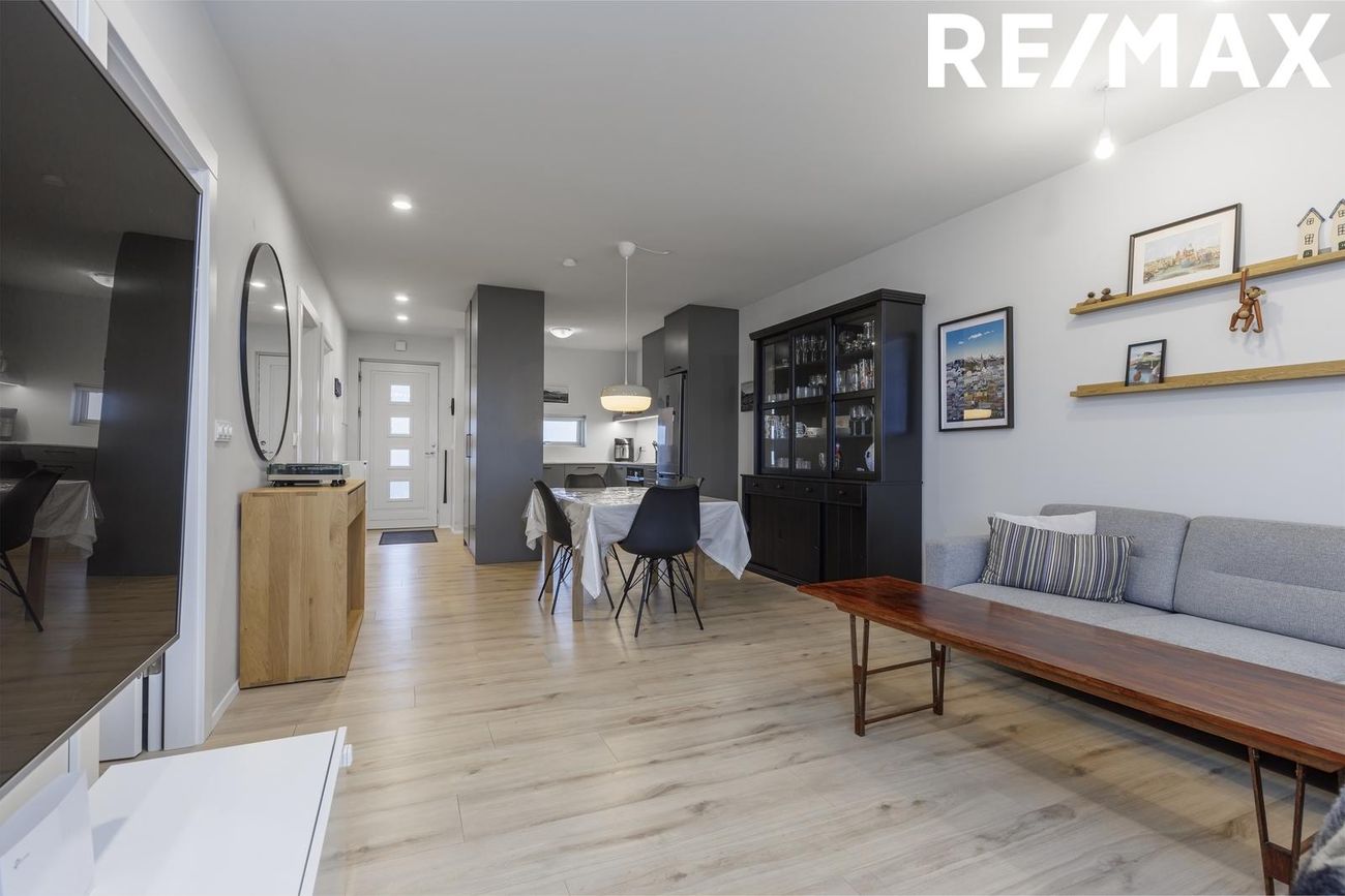 Dalsbraut 22, 260 Reykjanesbær