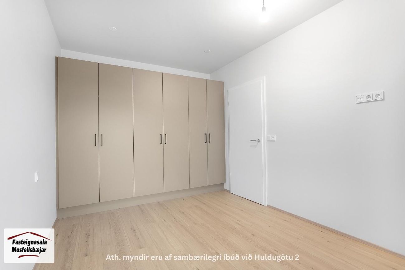 Huldugata 6, 270 Mosfellsbær