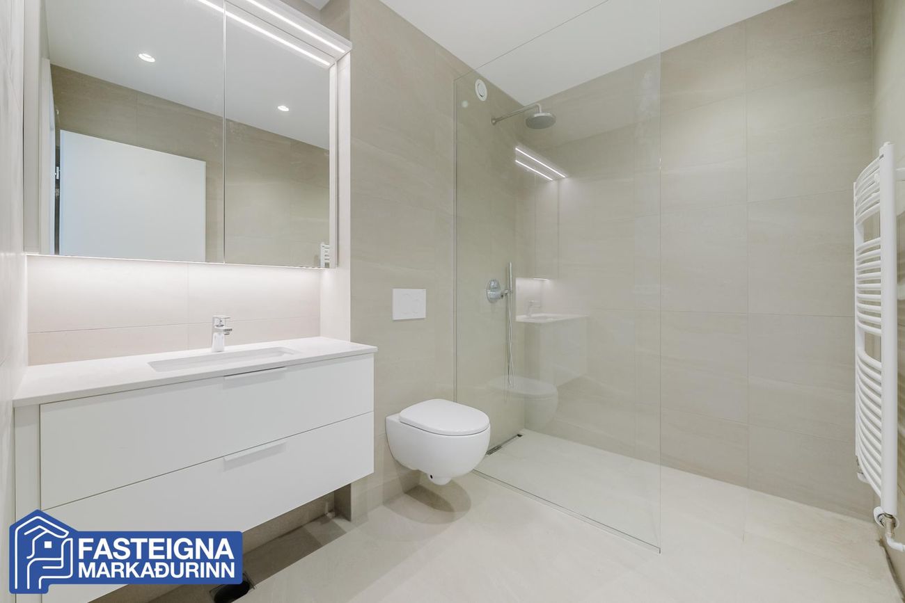 Naustavör 64 - 0107, 200 Kópavogur