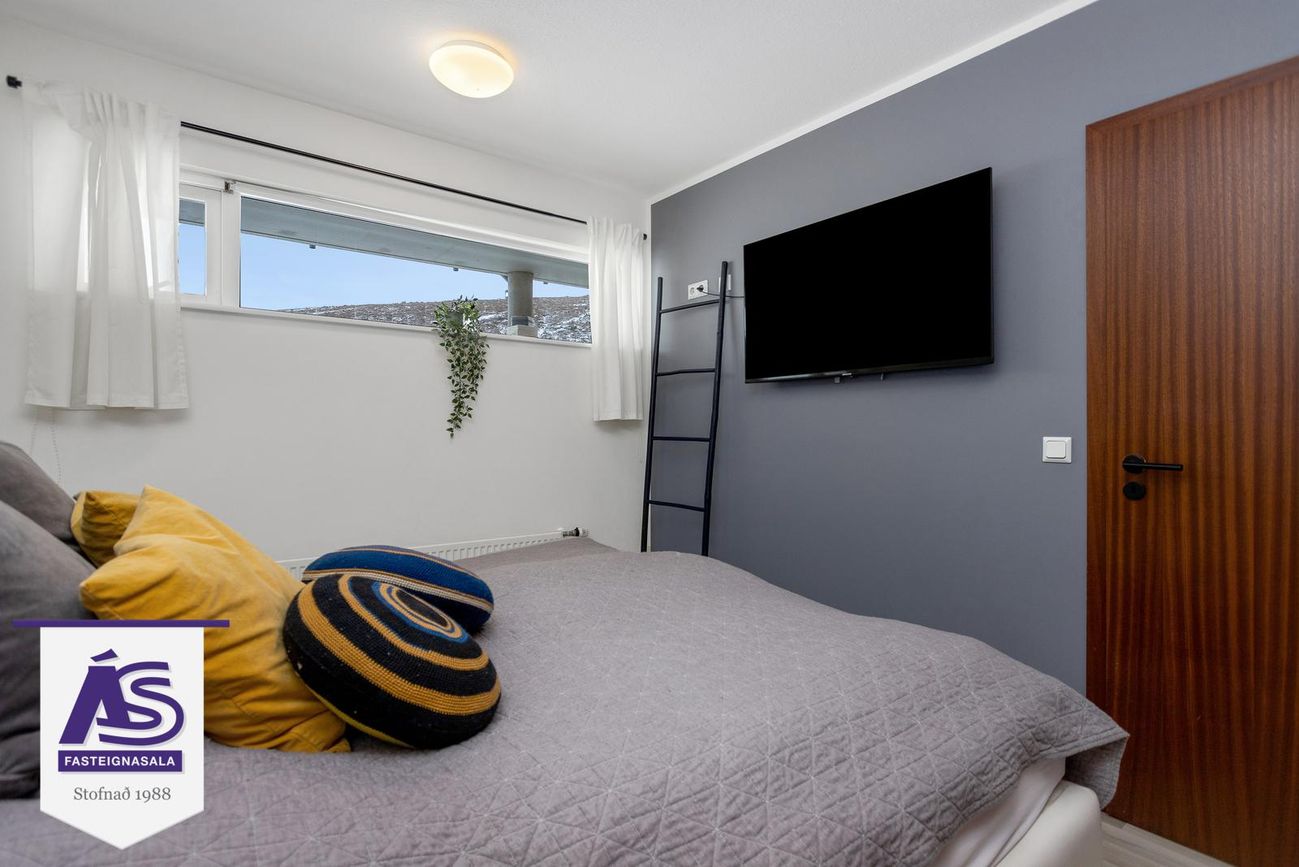 Kríuás 47 - 0207, 221 Hafnarfjörður