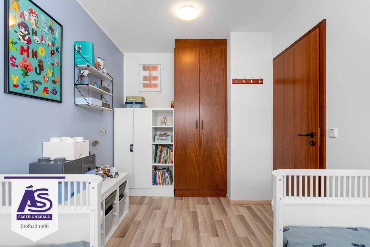 Kríuás 47 - 0207, 221 Hafnarfjörður